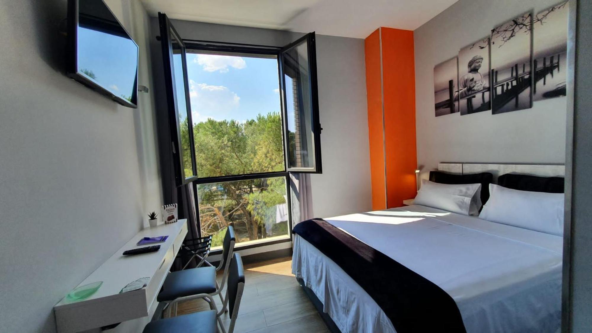 H La Cabana Pozuelo de Alarcón Chambre photo