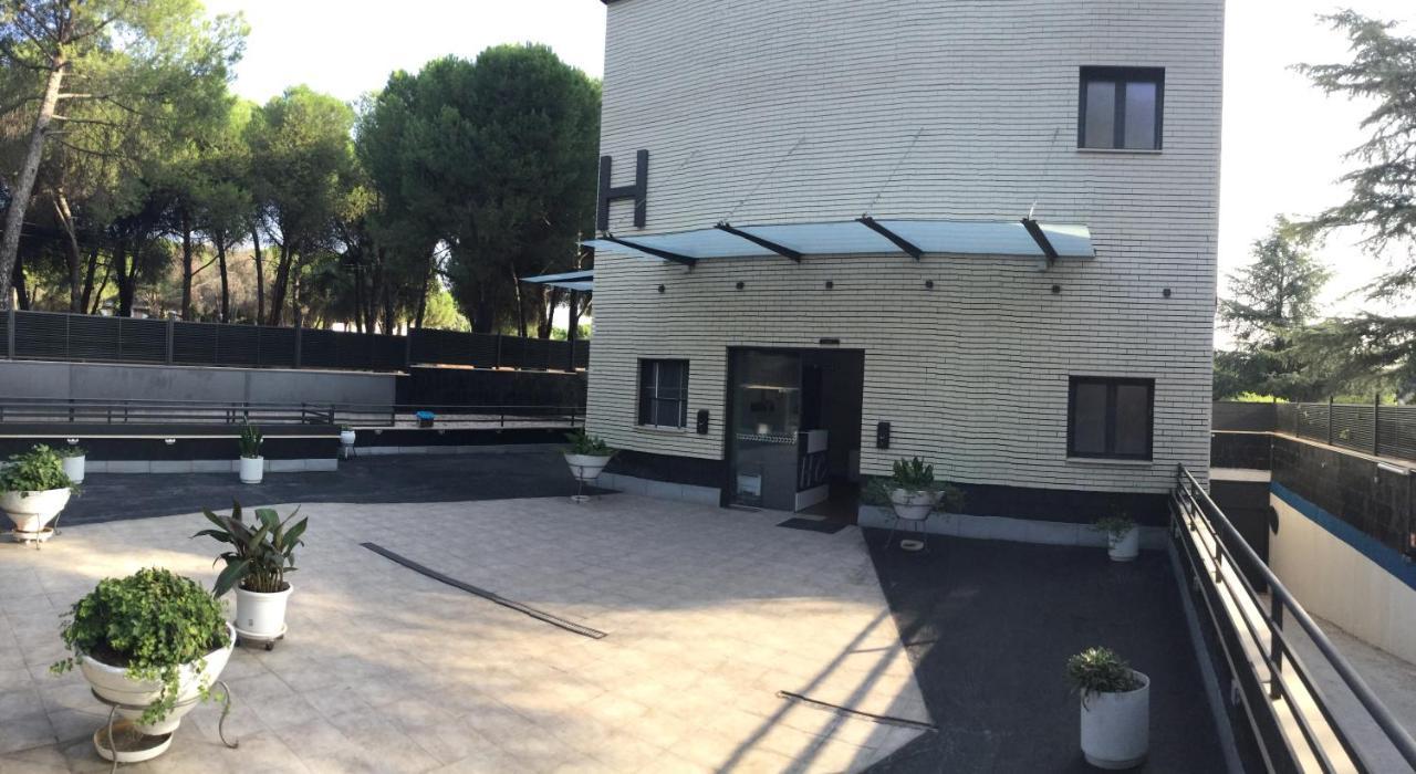 H La Cabana Pozuelo de Alarcón Extérieur photo